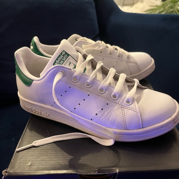 Adidas Stan Smith sneakers - size 5 - Picture 2 of 10